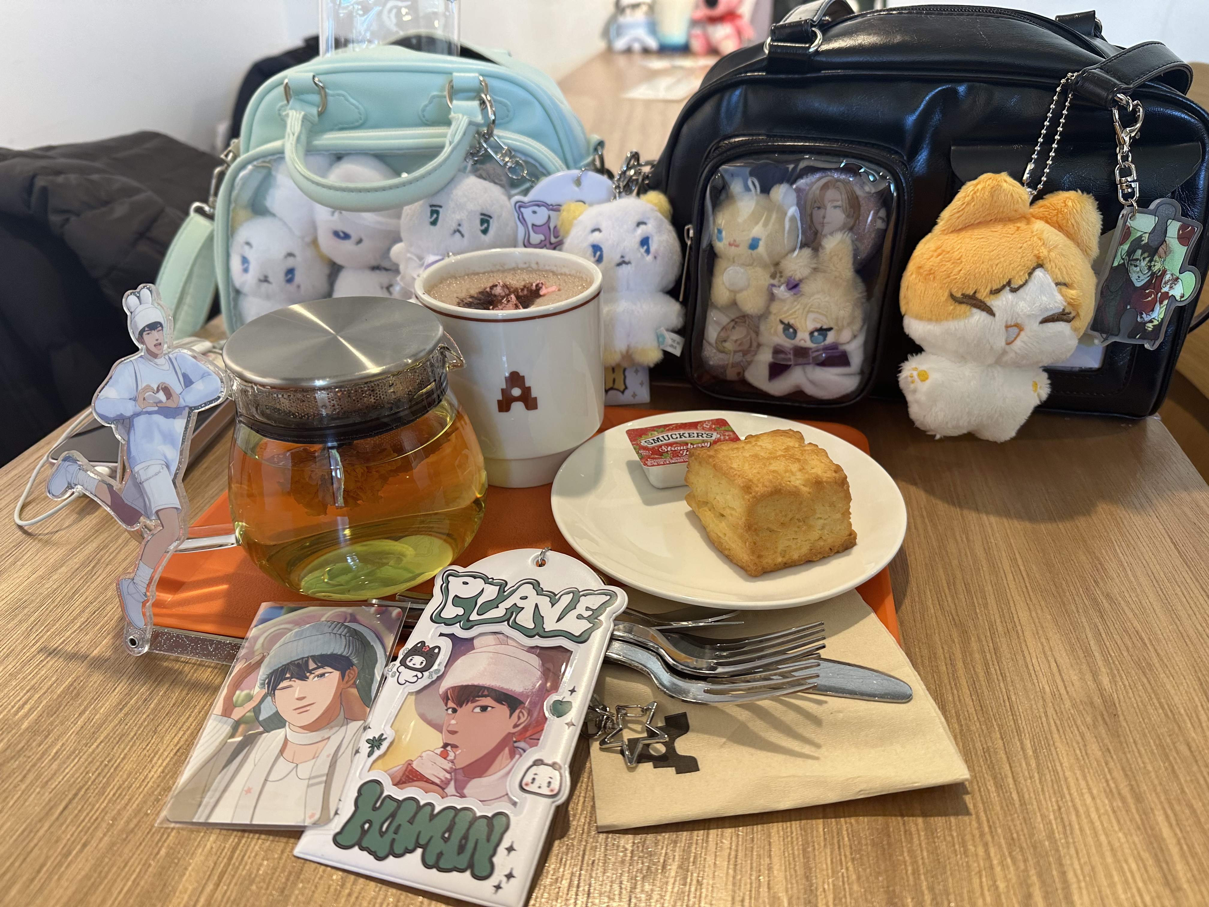 플레이브 10카페